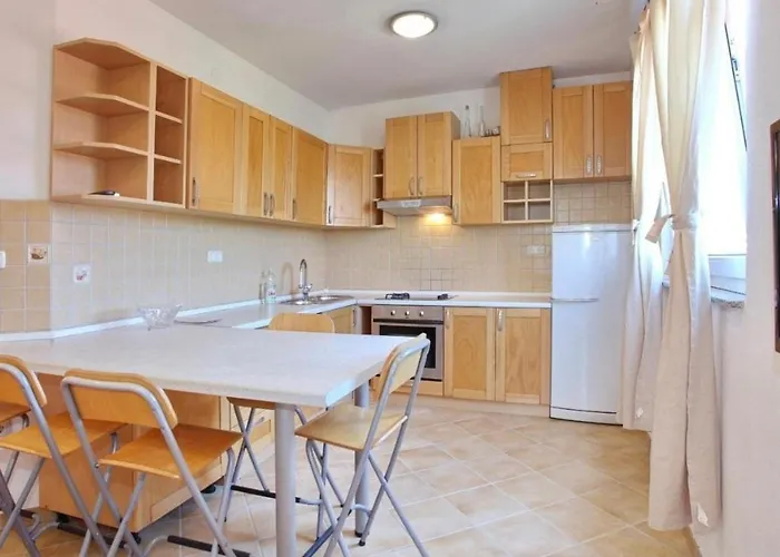 For Families With Children - 24697 *